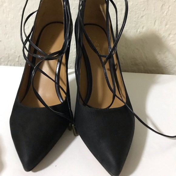 Nine West Lace Up Ankle Black  Cute Heels - Picture 4 of 6